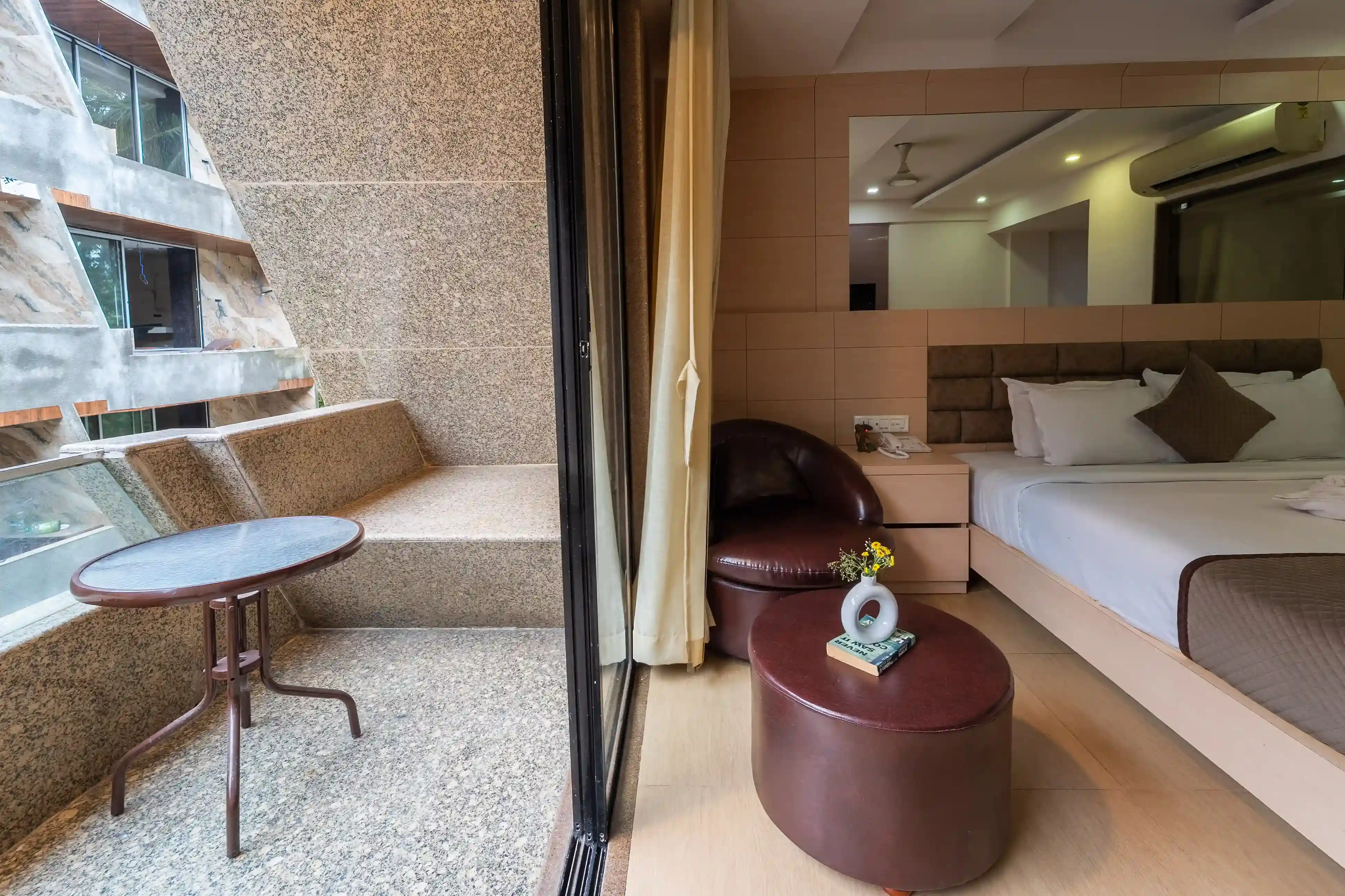 Grande Premier Room