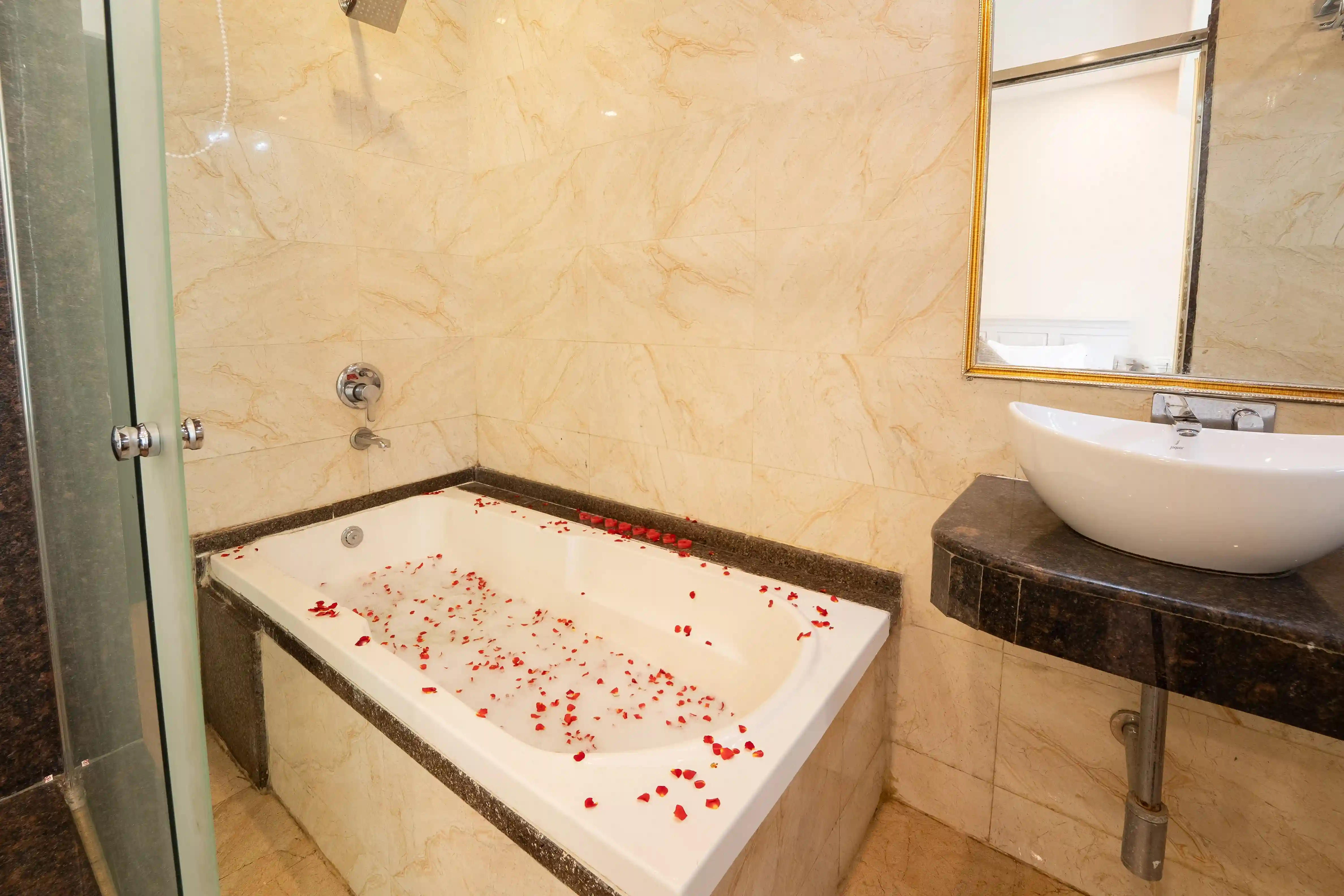 Honeymoon Room