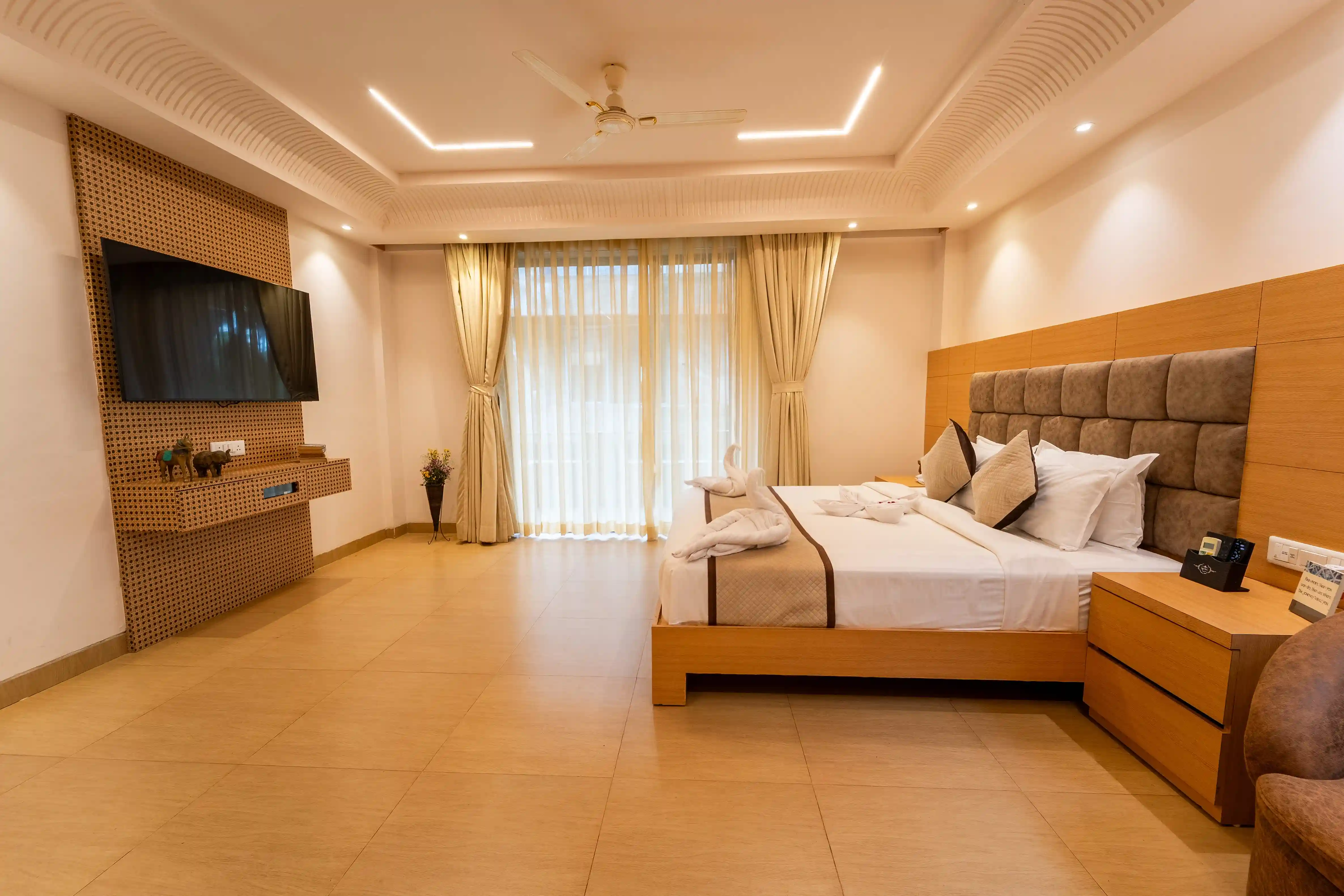 Grandeur Luxury Rooms