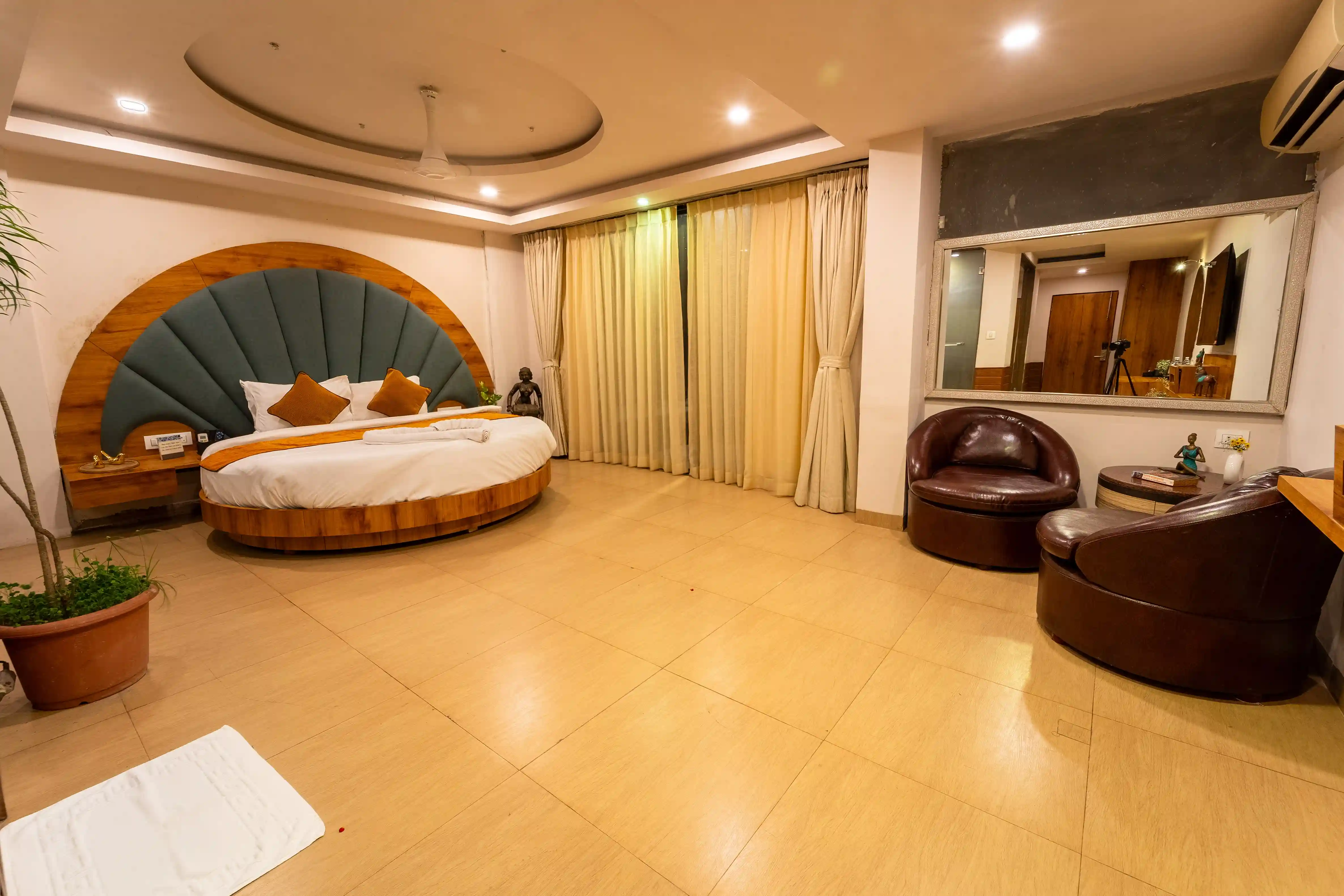 The Maharaja Room